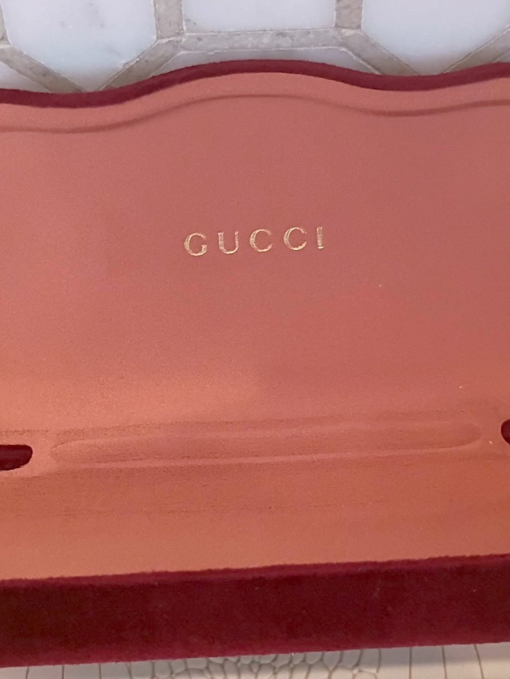 Gucci Burgundy Velvet Sunglass Case. (Large) w/ Gucci Black Silky Pouch - Picture 12 of 16